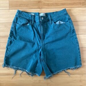 Size 6 Universal Thread Vintage Bermuda Shorts